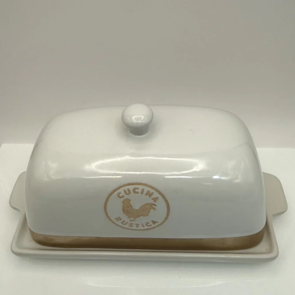 Sur‎ La Table Cucina Rustica Stoneware Butter Dish Rooster White Tan